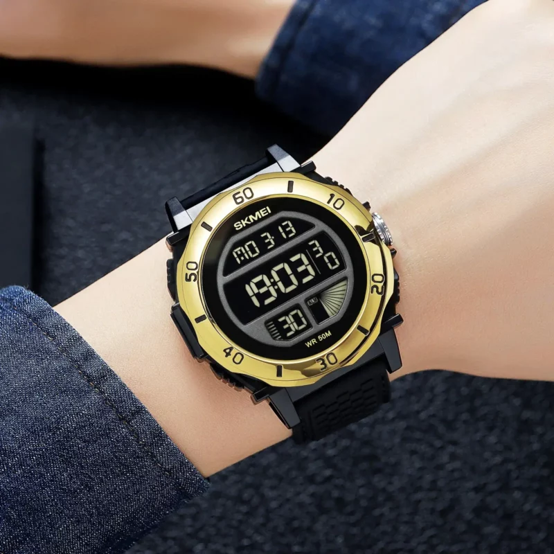 SKMEI 2099 Waterproof Men’s Watch